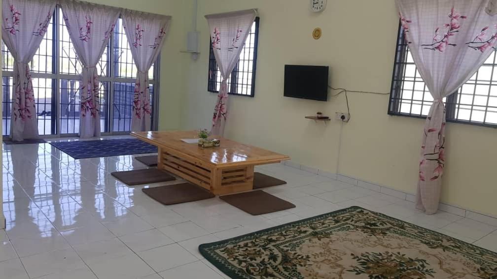 Room/Homestay Nazadja Sungai Besar Exterior photo
